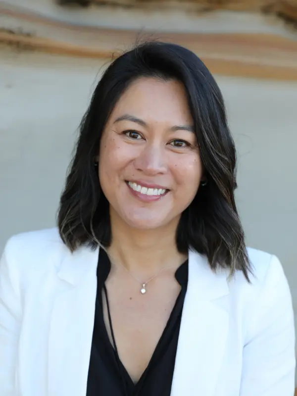 Vi Nguyen White Top